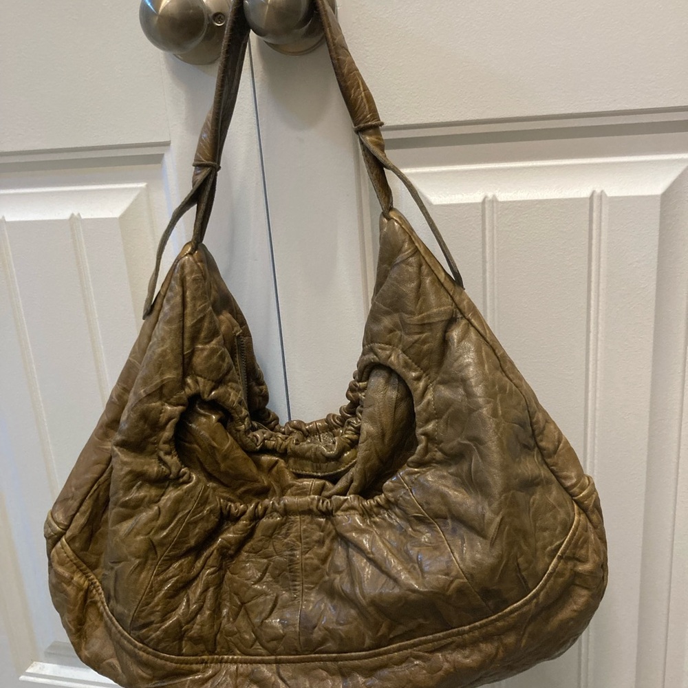 Comico Brown Leather Vintage Bag. $50.OBO. Make me an offer. 🥰